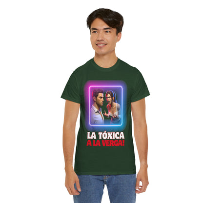 CAMISETA HOMBRE ALFA "LA TÓXICA A LA VERGA".(USA).